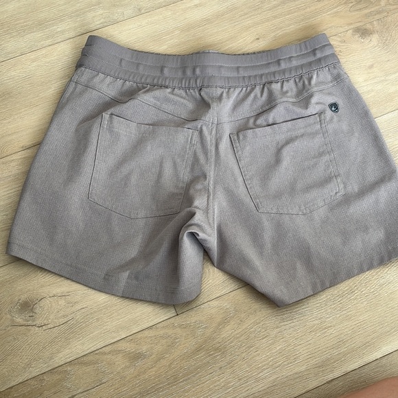 Kuhl Small Shorts - Picture 4 of 5
